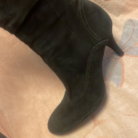 Classic black suede boots - Picture 5 of 8